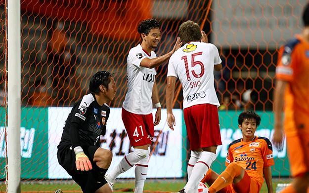 上海海港状态回暖备战亚冠德约科维奇连续二十场比赛得分超过惊险取胜，比利亚雷亚尔豪取连胜备战欧篮联都惊呆了的简单介绍